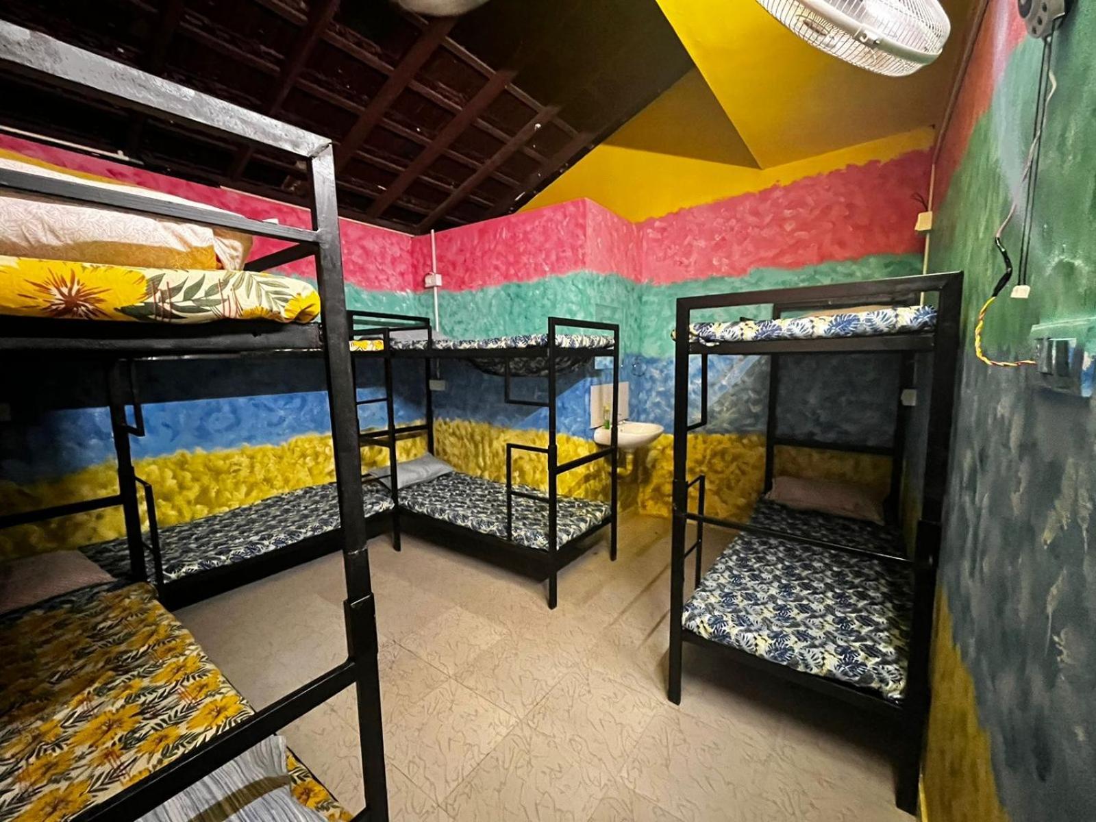Santa Maria Hostel Munroe Island Mundrothuruth Экстерьер фото